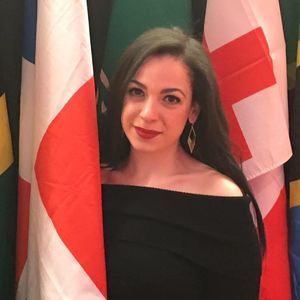 Meet your Posher, Alicia